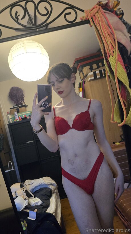 shatteredpolaroids pornstar naked images