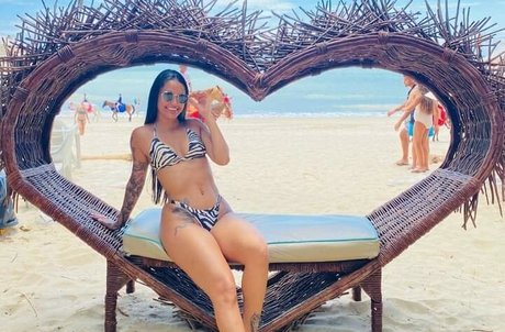 Flavia Carolayne Quick photo