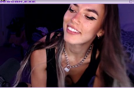 Kaliigold pornstar sexy pictures