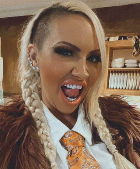 Jodie Marsh perfect star photos