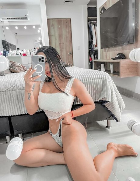 leather leggings onlyfans erotic image