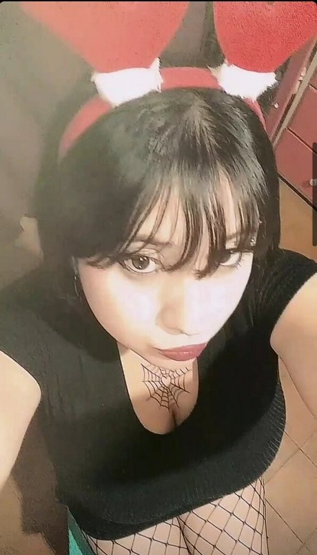 SweetYuri xxx actress picture