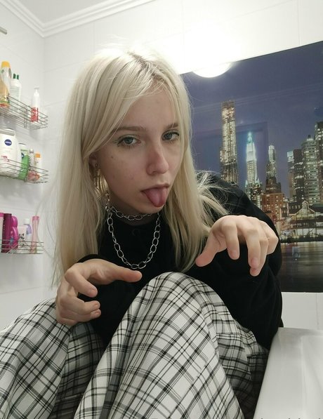 mori midori nudes star picture