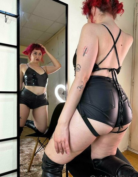 virtualdivax model erotic photo