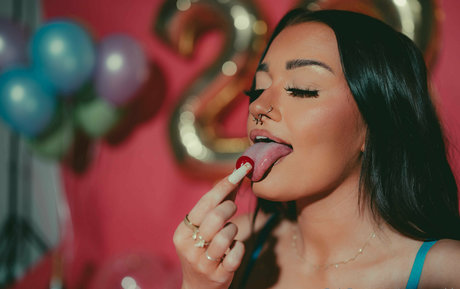 xoxomadds porn model pics