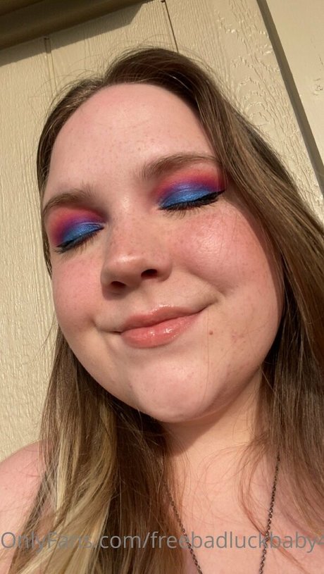 freebadluckbaby420 sexy actress pic