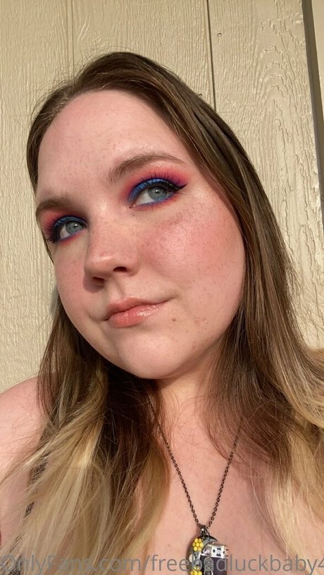 freebadluckbaby420 erotic star image