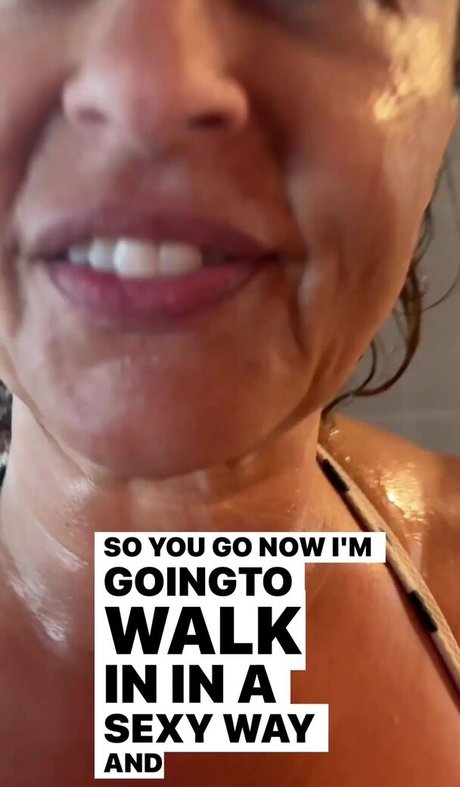 Nadia Sawalha model nice image