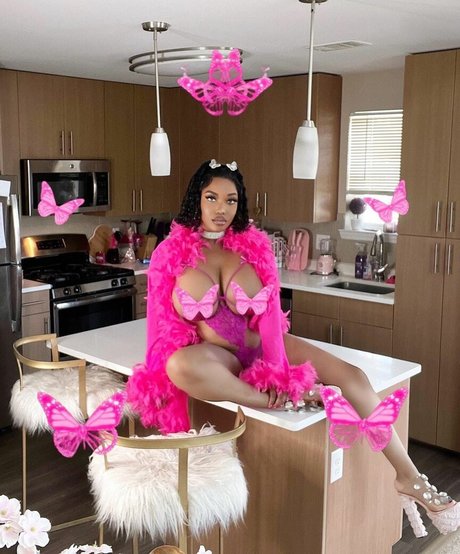 Chawanda Love xxx pornstar picture