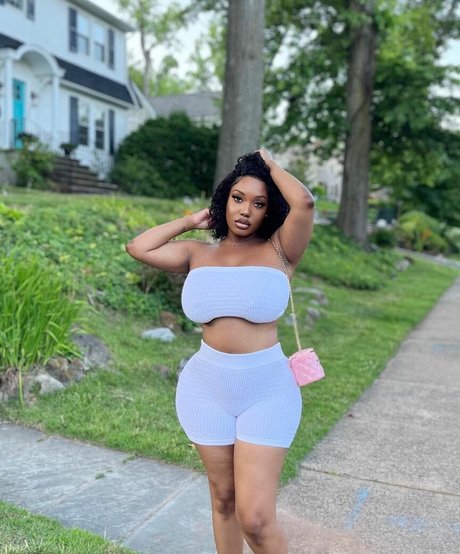 Chawanda Love nudes star pics