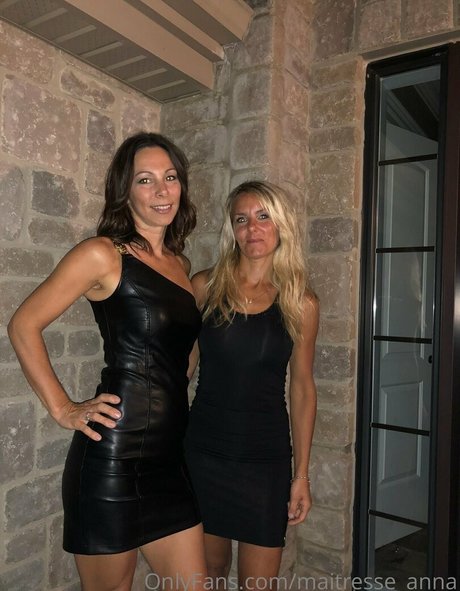 Misszenanna hot model archive