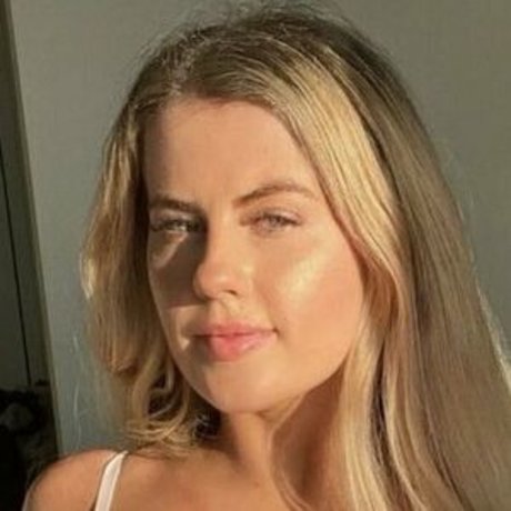 Molly Doherty adult actress pic