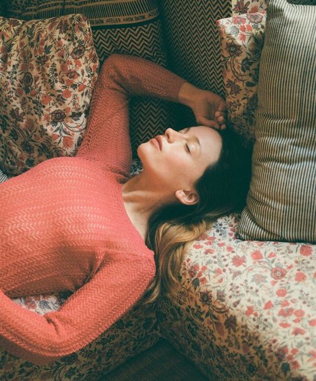 Camille Yolaine nude model picture