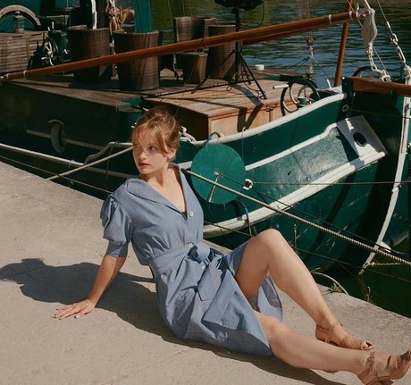 Camille Yolaine star high quality image