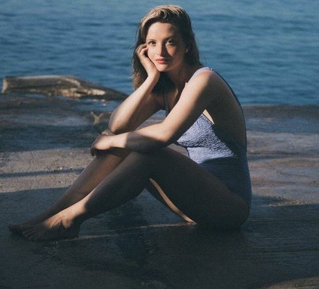 Camille Yolaine xxx actress galleries