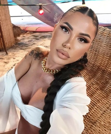 Sandra Afrika perfect star photos