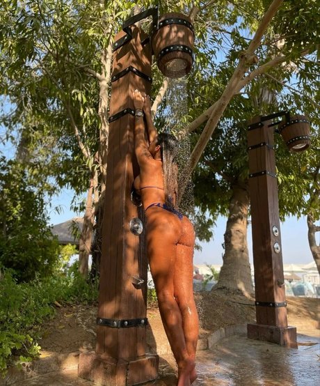 Sandra Afrika pornstar naked archive