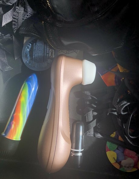 snakefoxbox hot star pic