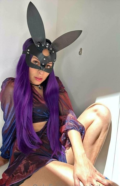 avislovee perfect model galleries