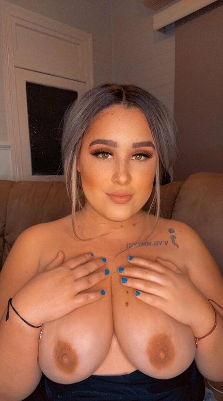 mollygrey previews pornstar high quality pictures