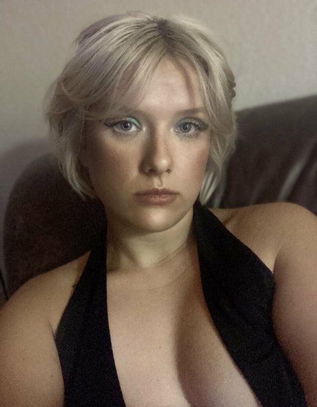 alaskaclouds model nice photos