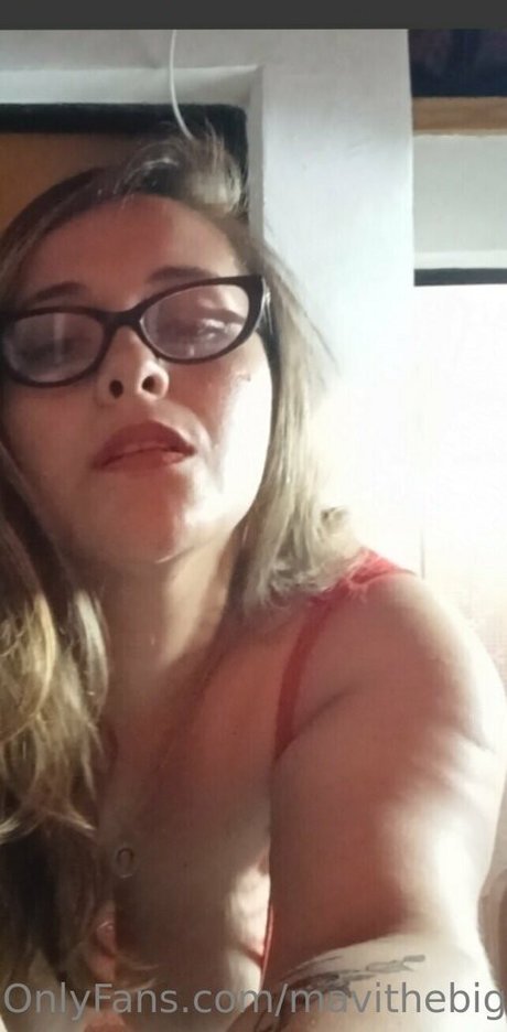 mavithebigmom model best image