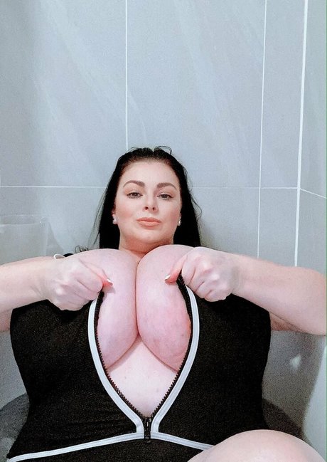 karlajames xxx star photos