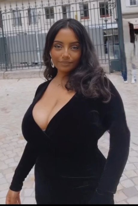 brazilian big tits onlyfans naked images