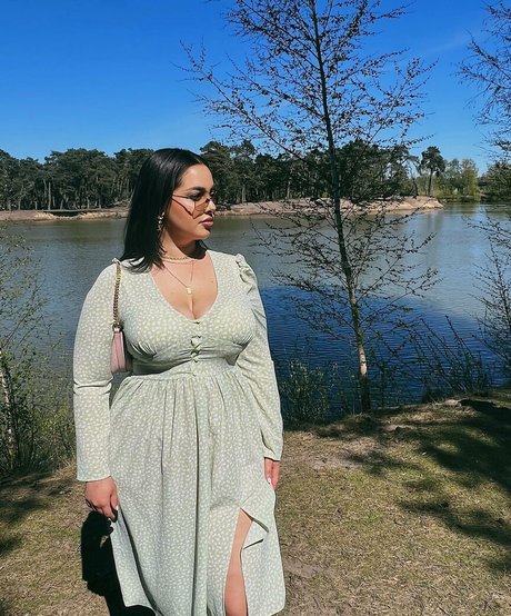 teen lingerie onlyfans nude gallery