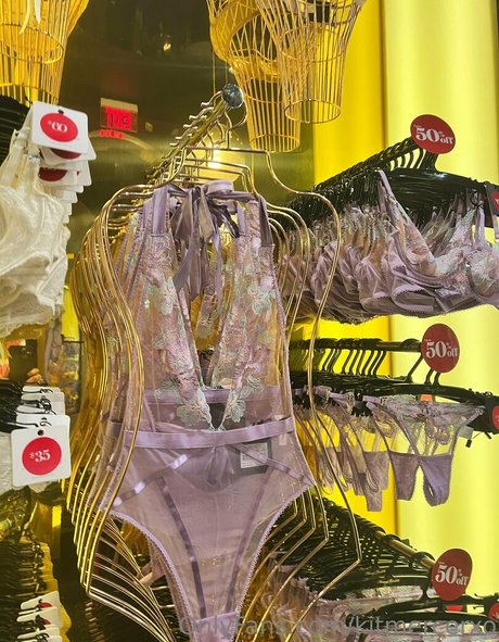 kitmercerxo art model images