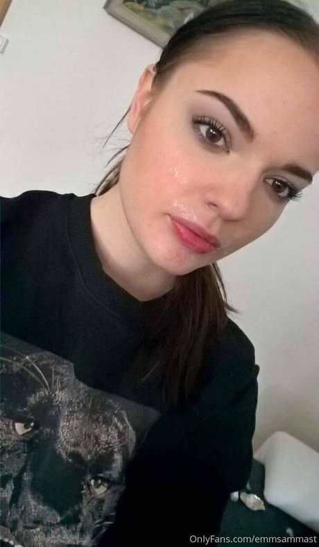 Emmsammast model nude img