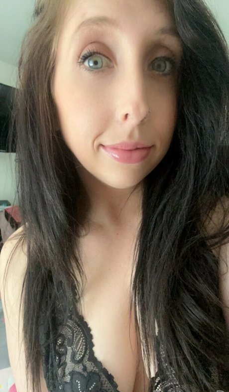 deanne92 sex model img