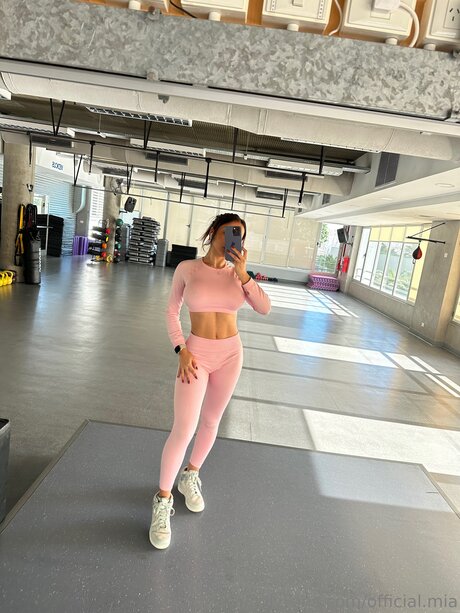 shemale riding onlyfans free nude picture