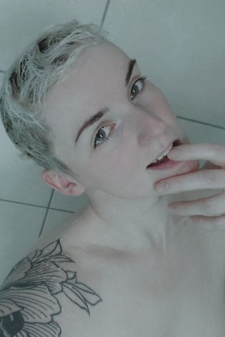 Freenightchrysanth hd pornstar photos