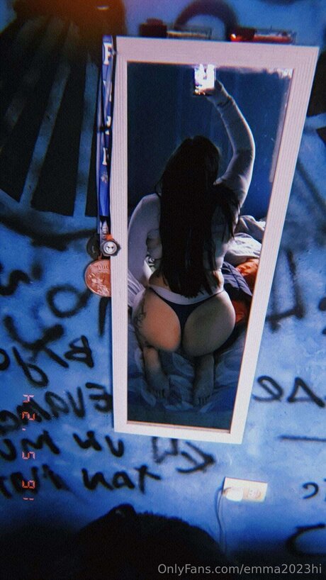 Emma2023hi pornstar erotic pictures