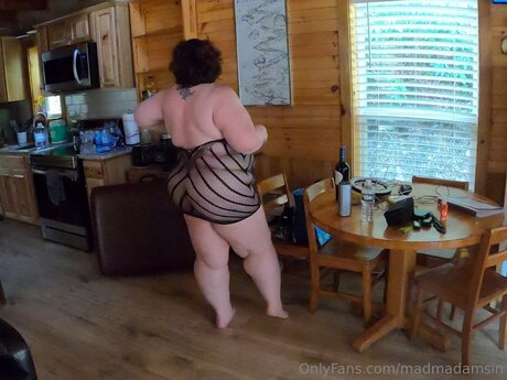 Madmadamsin pornstar exclusive archive