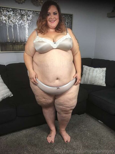 Monikamynx69 sexy star gallery