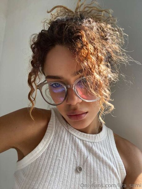 Liza Sami xxx pornstar pic