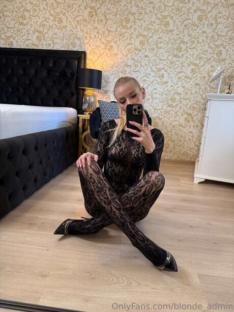 Blonde Admin model best archive