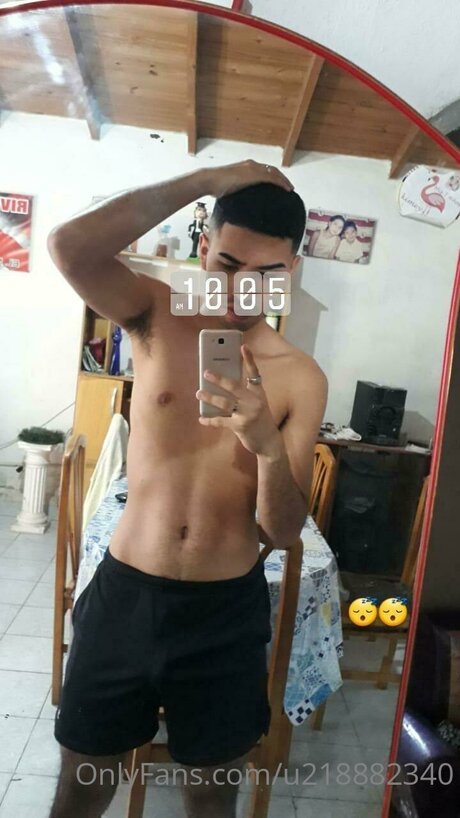 Xxlatinhotxx star naked pic