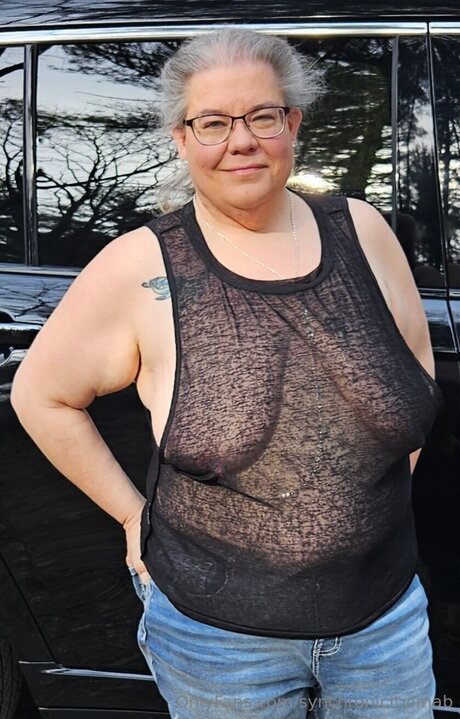 Synchronicityimab model naked gallery