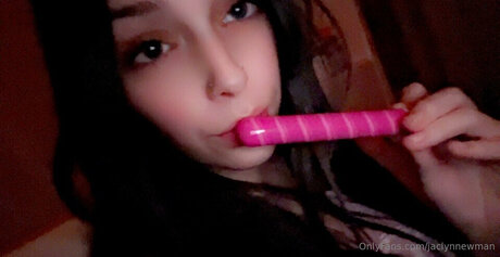 Jaclynnewman star pic