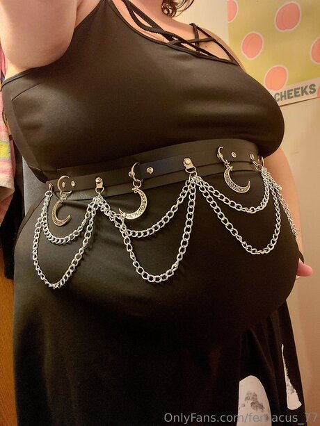 Fernacus 77 pornographic model archive