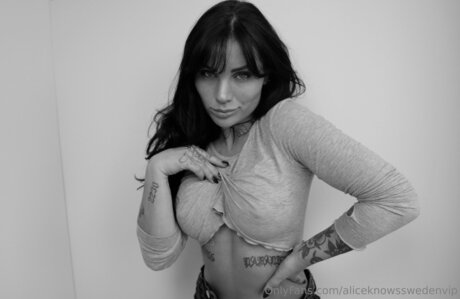 Comewithalicevip model sex img