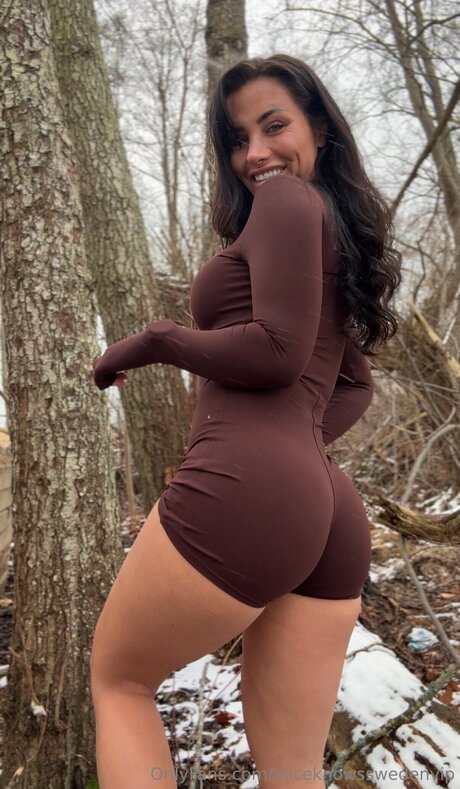 Comewithalicevip pornstar nude pic