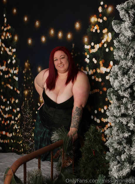 Miss Lynne86 nice model photo