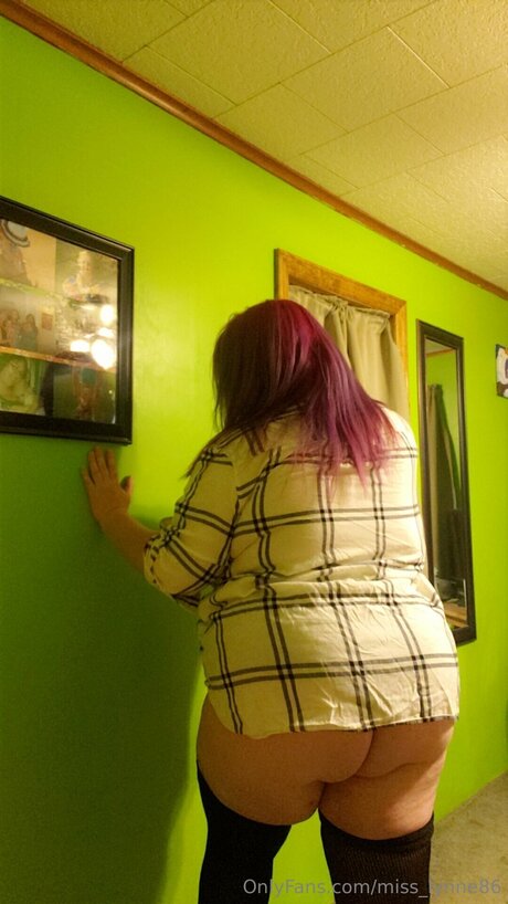 Miss Lynne86 porn model pictures