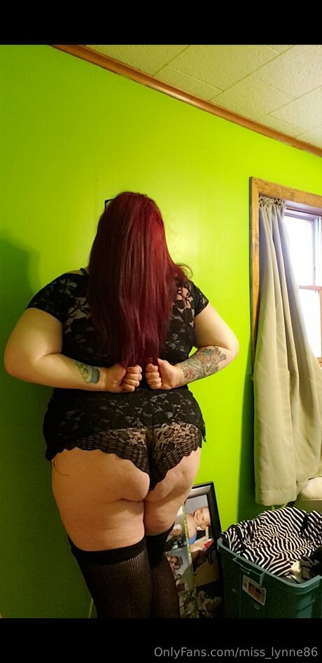 Miss Lynne86 star high quality img