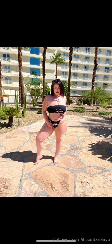 Itssantanaayo nice model pictures