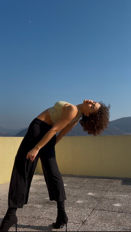 Saraaandoriinhaa pornographic actress image